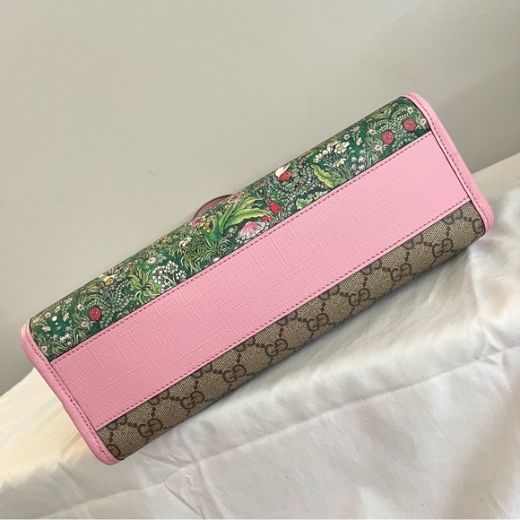 GUCCI limited Edition RARE  Higuchi Yuko XL Bunny Supreme GG Web Tote Handbag - Picture 7 of 13